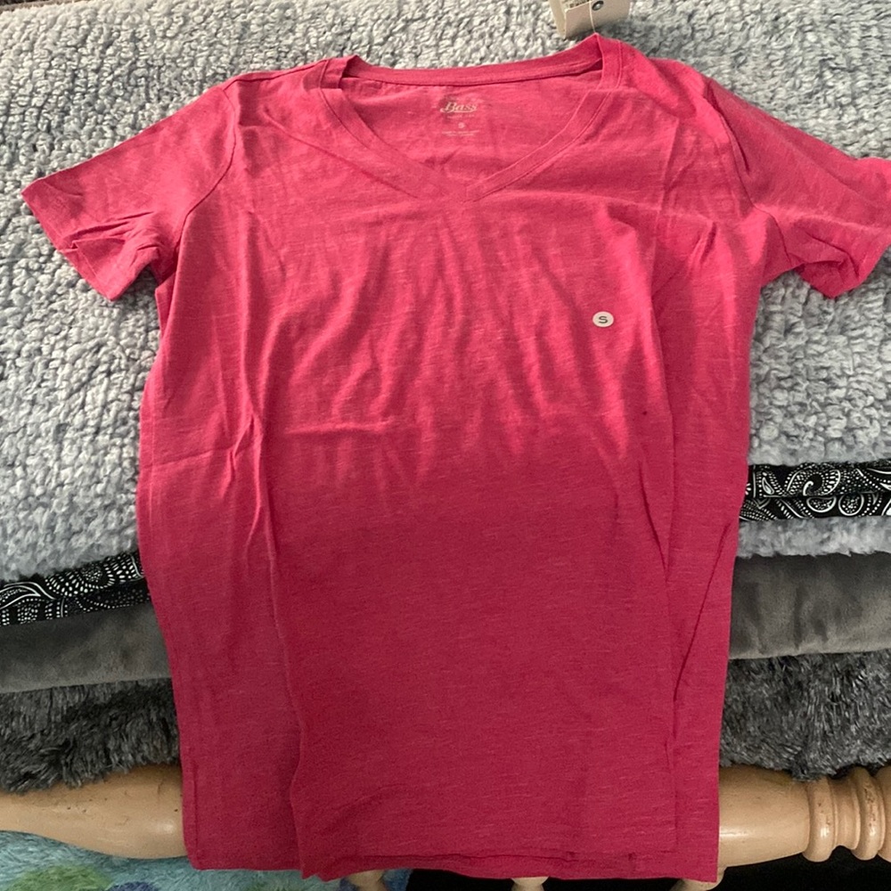 GH Bass Pink V-Neck
